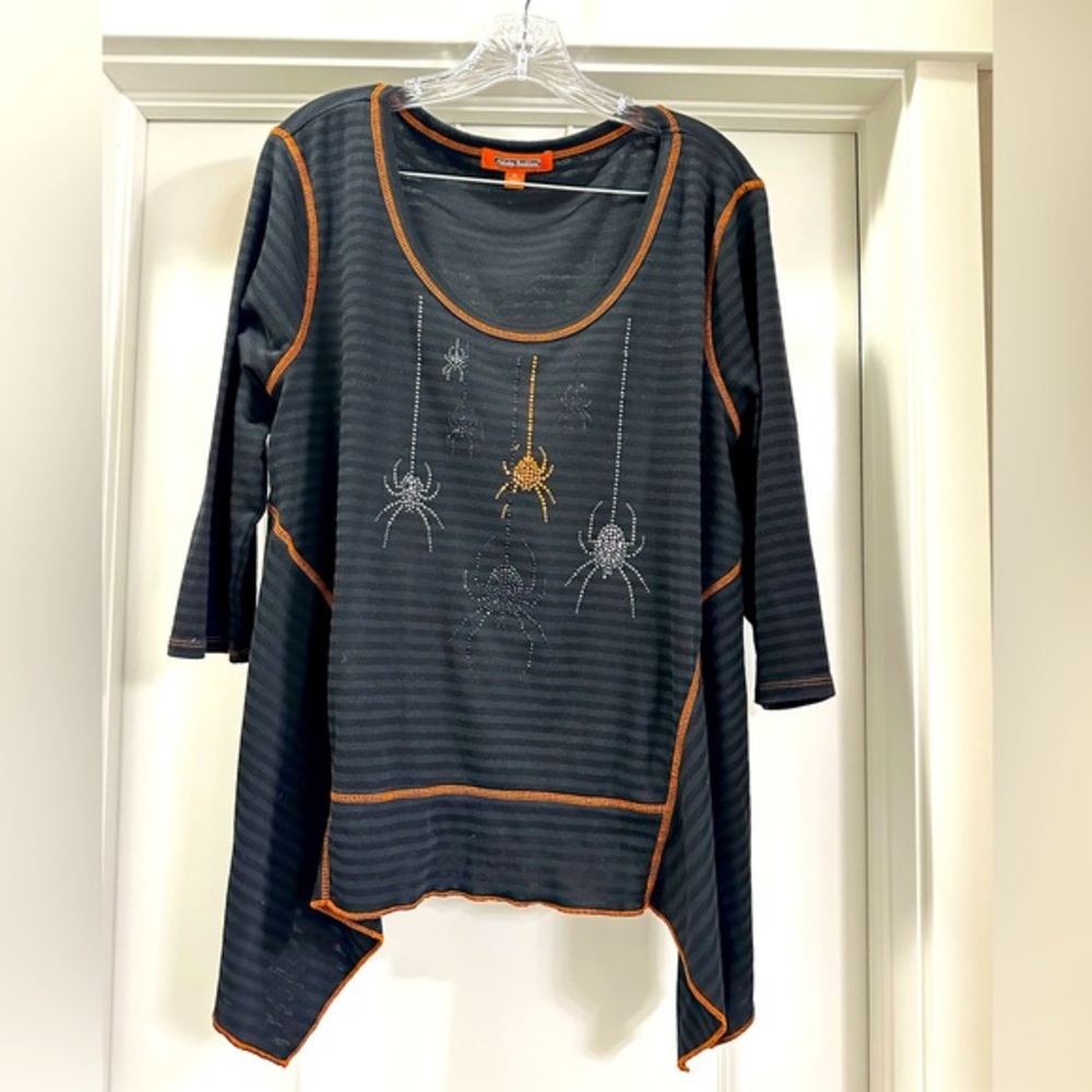 🎃 Halloween shirt 🎃 excellent condition!!